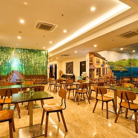 Grand Orchid Hotel Yogyakarta Maguwo Εξωτερικό φωτογραφία
