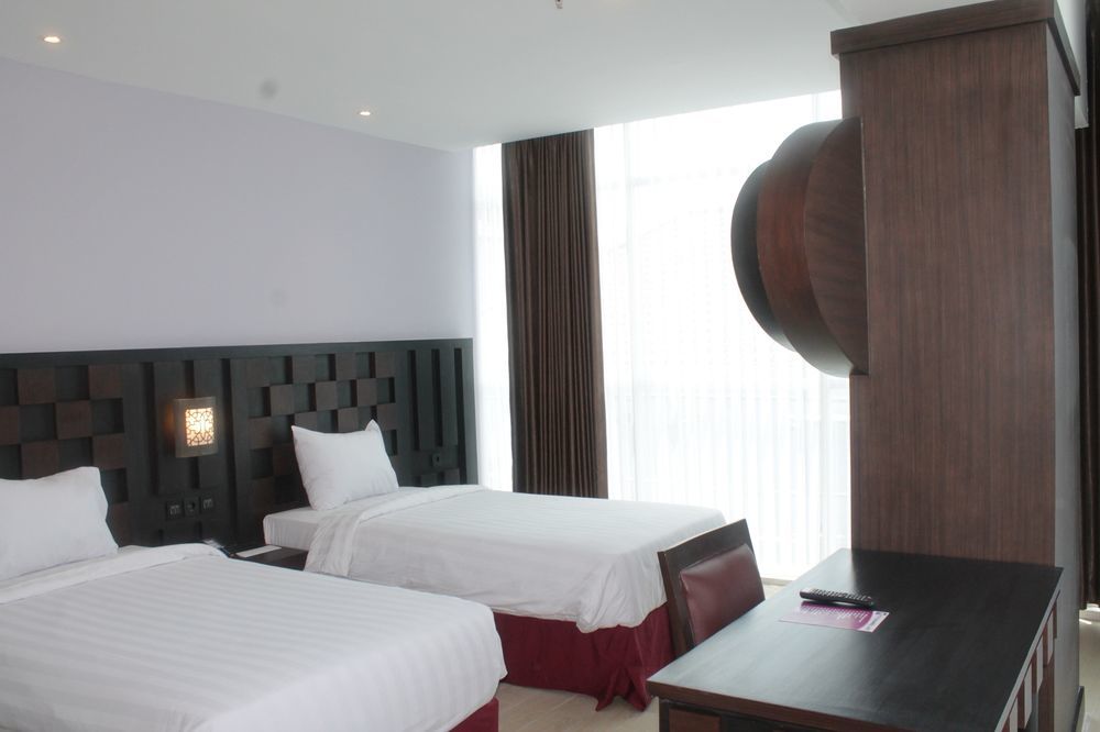 Grand Orchid Hotel Yogyakarta Maguwo Εξωτερικό φωτογραφία