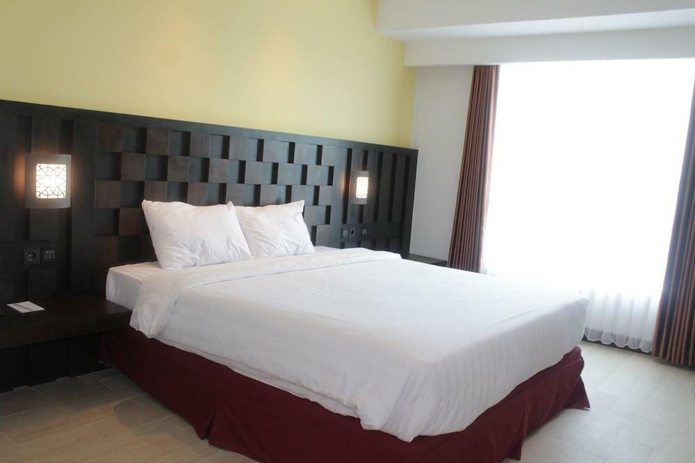 Grand Orchid Hotel Yogyakarta Maguwo Εξωτερικό φωτογραφία